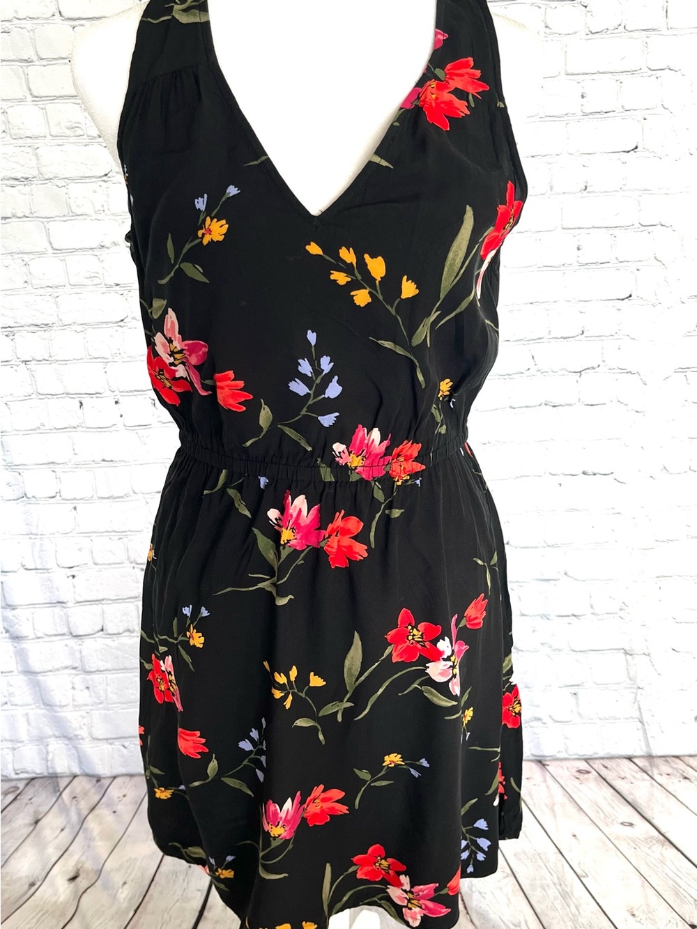 Old Navy Black Sleeveless Floral Mini Dress Breezy Fabric Cinched Waist